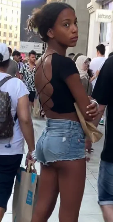 vlcsnap-2022-06-05-00h44m57s696.webp