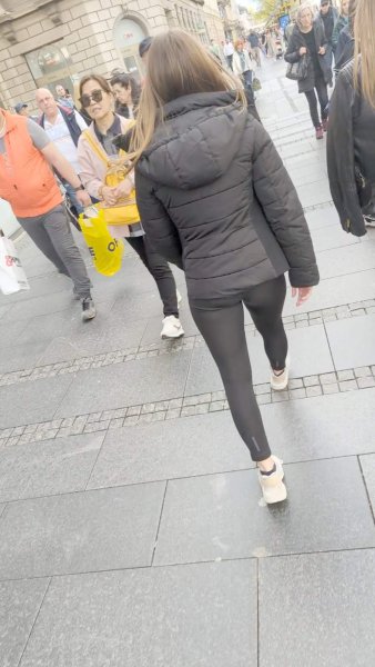 tiny bubble butt with a jeans gf.mp4_snapshot_01.10.798.jpg