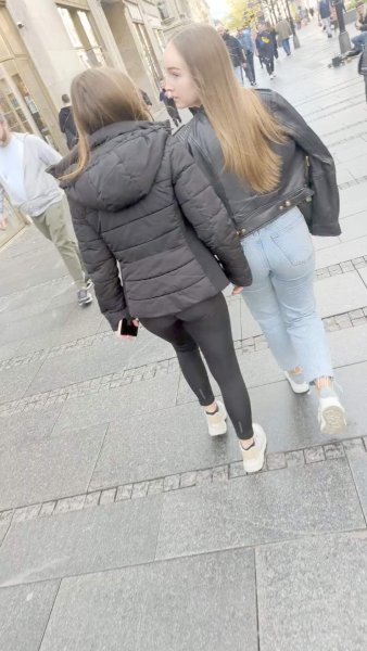 tiny bubble butt with a jeans gf.mp4_snapshot_00.47.000.jpg