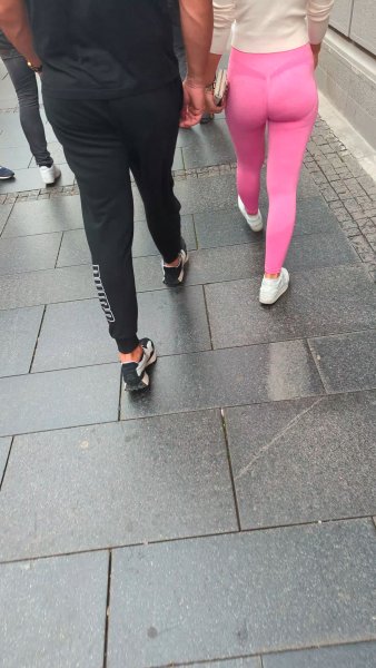pink tight leggigs crystal1977oct.mp4_snapshot_00.02.269.jpg