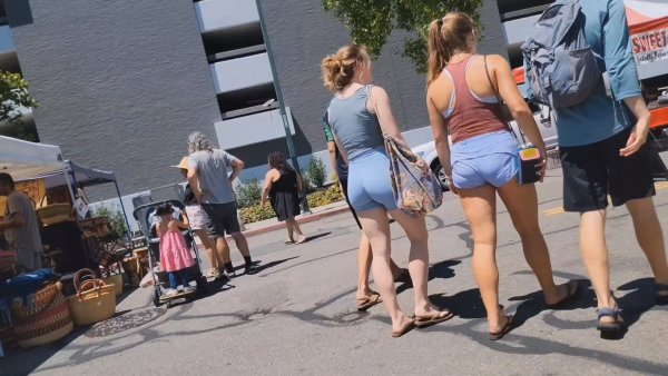 M4X_LavenderShortsBabeForgotPanties.mp4_20230313_193912_103.jpg.c8da8ff4ef005f2009a4db6a808cf90e.jpg