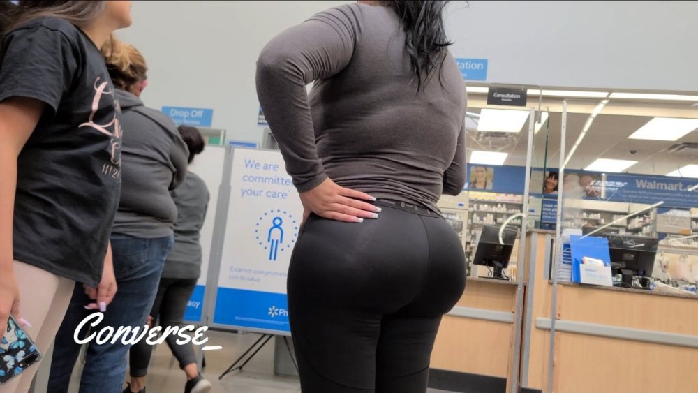Mega DONK MILF OMGGG.mp4_snapshot_02.17_[2023.07.28_01.26.13].jpg
