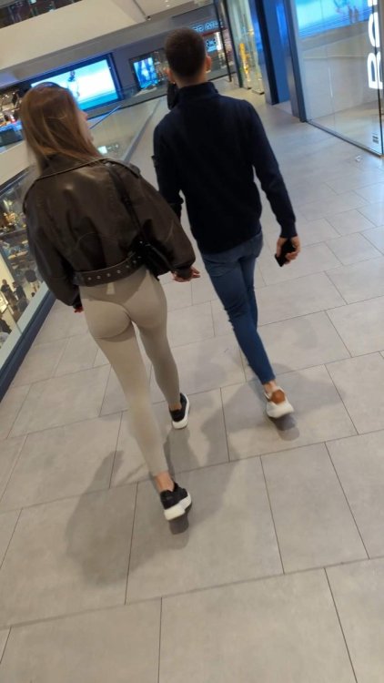 round bubble butt definition, fantastic babe.mp4_snapshot_00.34.700.jpg