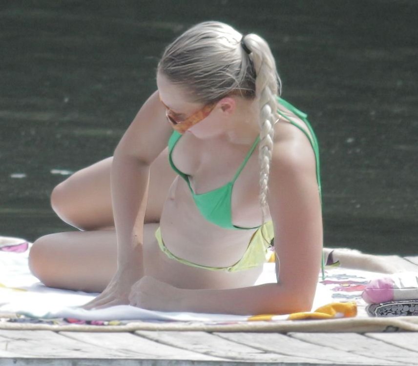 blond_braids_green_bikini-31.JPG