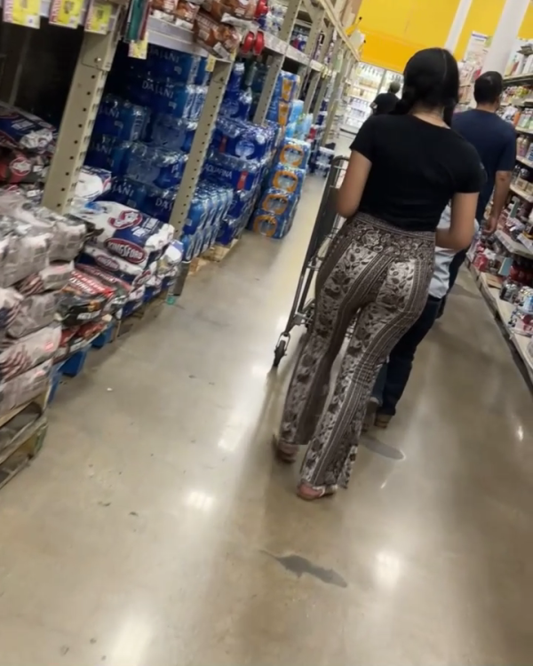 yeen in forbidden pants_3.png