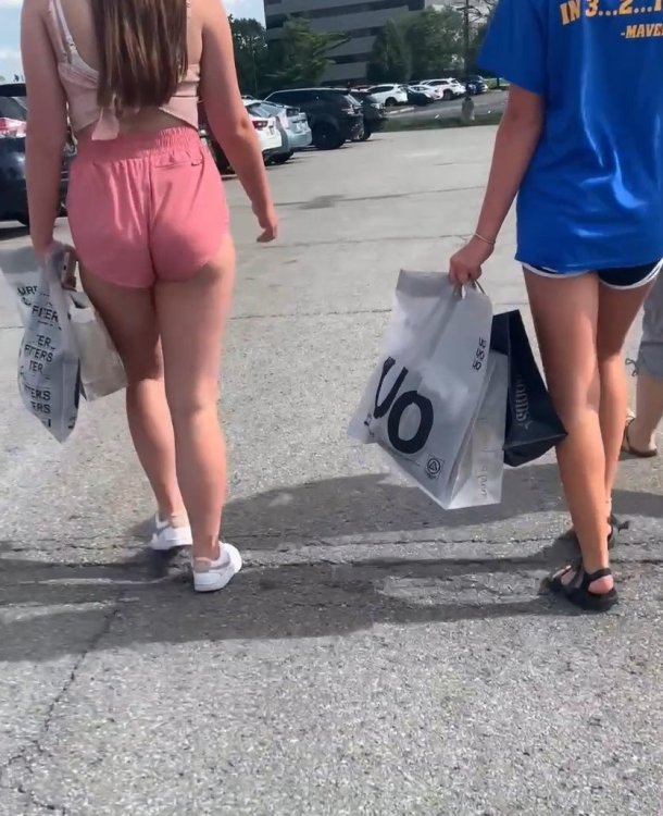 cap_Cheeseburger Teen Butt_00_01_02_03.jpg