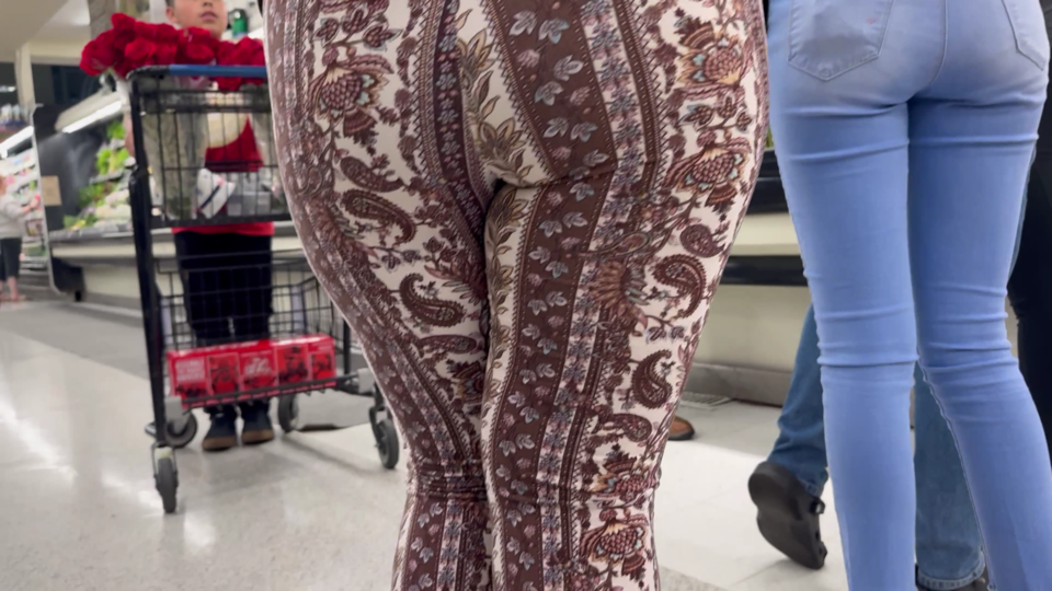 latina teen ass in forbidden pants_3.png