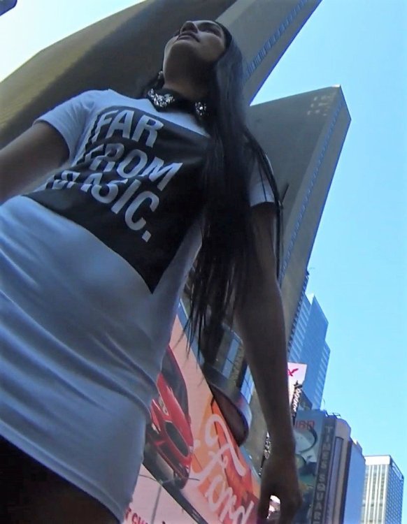 spanish_white_dress.mp4_snapshot_01.27_[2016.09.07_23.29.16].jpg