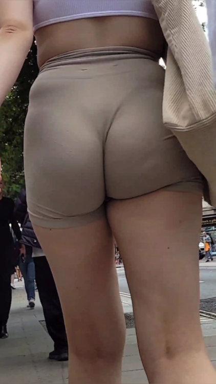 Wedgie Daighter 4k_4.png