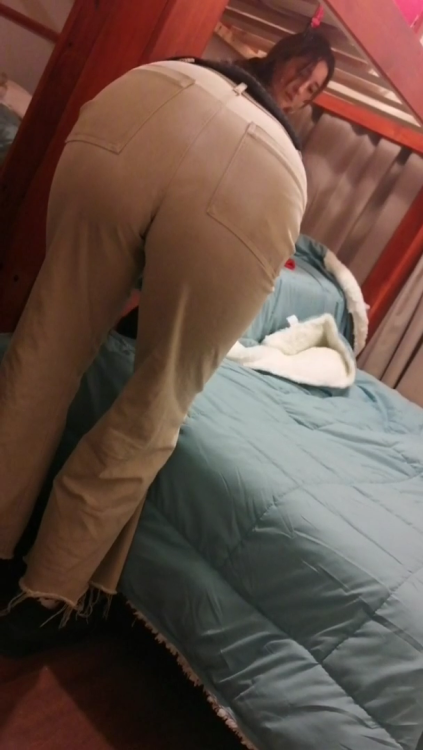 My Sister provocating me with her delicious ass_4.png