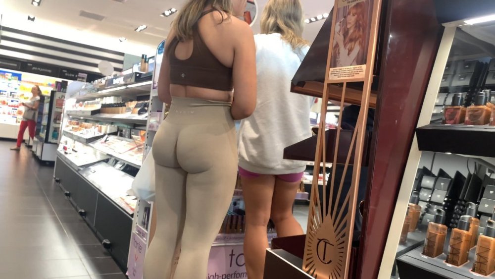 nvgtnbubblebutt.mp4_snapshot_00_29_701.thumb.jpg.5ed2b736cf8c2ae8725ede694a8f2ff4.jpg