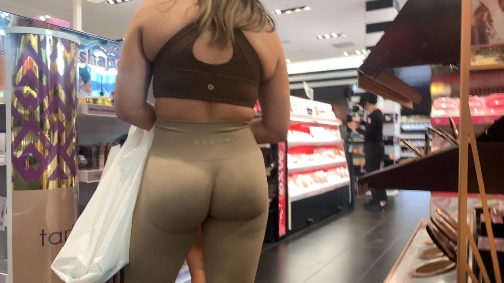 nvgtnbubblebutt.mp4_snapshot_00_53_624.thumb.jpg.de65e935b5b5ea115e2244ec86025663.jpg