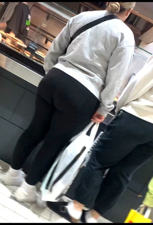 Tumblr_l_66716364622101.jpg