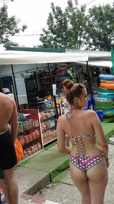 busted-that-2-bikini-wow_1.gif.9df6fd4bd90269b52c86c22cc5bedca4.gif