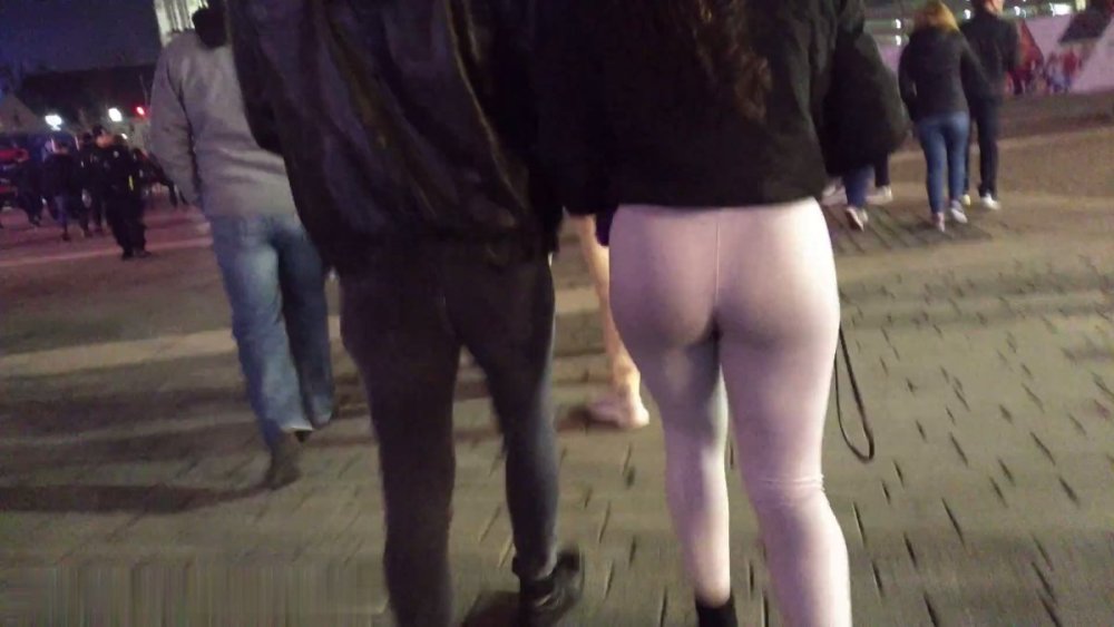 Insane Ass Hot Girl.ts_snapshot_04.05.066.jpg