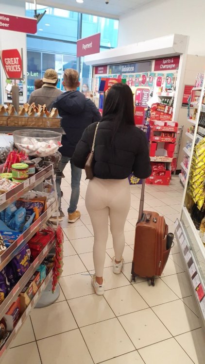 351754022.jpg