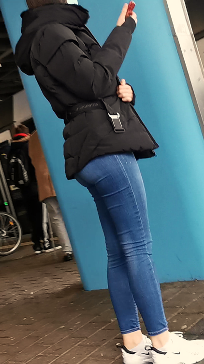 Jeans  (2).png