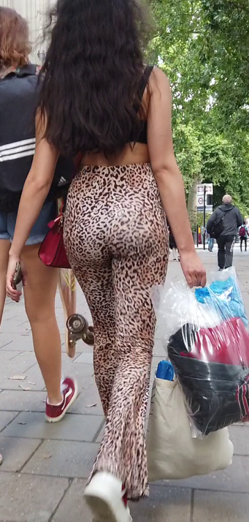 vlcsnap-2025-08-02-22h44m09s165.png