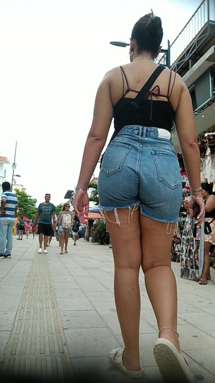 20251027230353.thumb.jpg.c15596bb9d2fc71660747cb75d940dfa.jpg